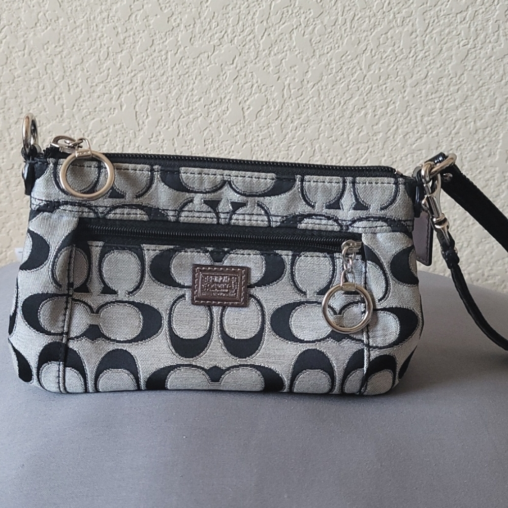 Coach Signature Wristlet Canvas Black Grey Silver
